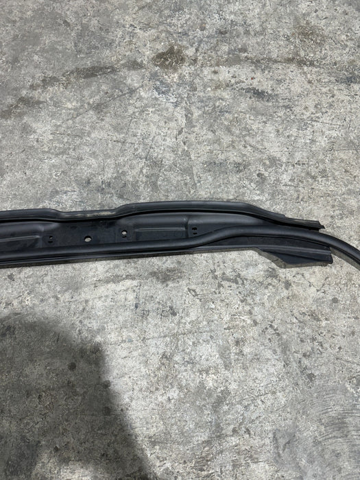 2024 BMW M3 M4 G80 G82 FRONT UPPER RADIATOR TRIM PANEL OEM 5164 8080626