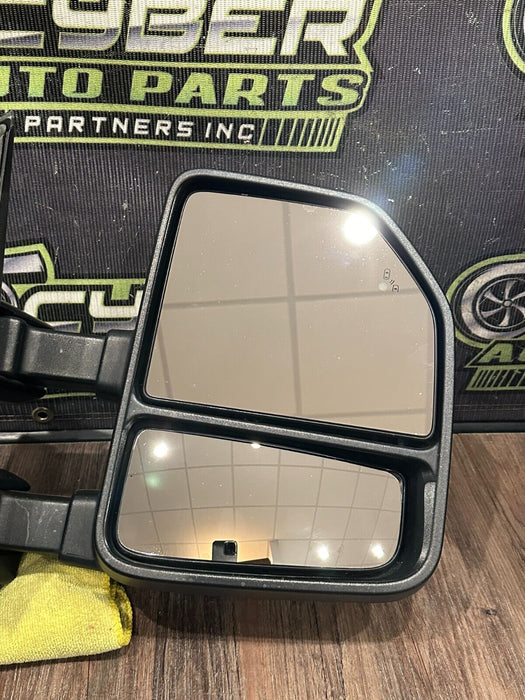 2017-19 FORD F250 F350 F450 RIGHT TOW MIRROR MET WHITE CAP W CAMERA OEM *STREAKS