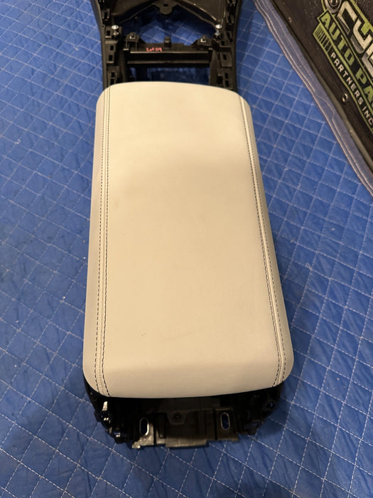2024 BMW M3 M4 G80 G82 CENTER CONSOLE WHITE LEATHER OEM