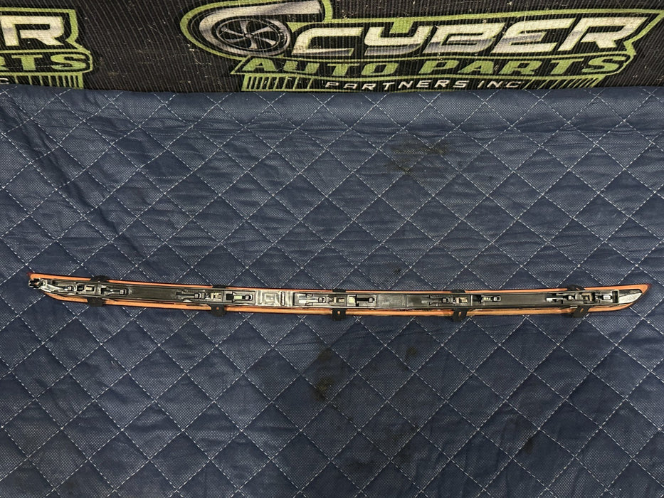 2014 AUDI R8 HIGH MOUNT BRAKE LIGHT LAMP 420 945 097 B OEM