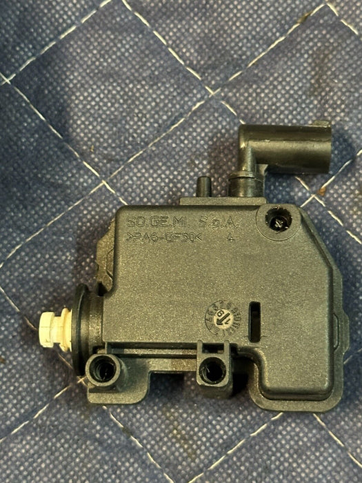 2020 BMW M4 F82 FUEL FILLER DOOR LOCK ACTUATOR OEM 7 270 792 17337010