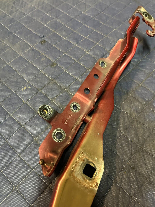 2017-2022 FORD F350 F450 SUPERDUTY RIGHT PASSENGER HOOD HINGE OEM HC3B 16800 A