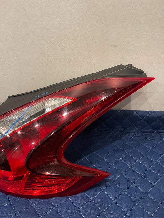 2015 NISSAN 370Z NISMO PASSENGER RIGHT REAR TAIL LIGHT OEM L 77 *WATER SPOTS*