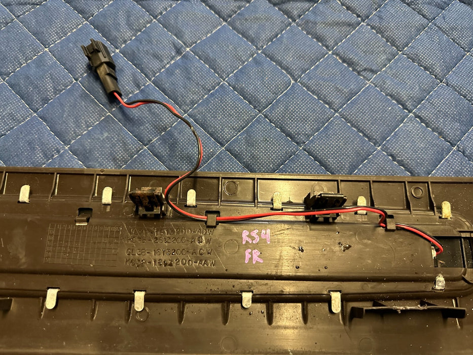 2020-2022 FORD F250 F350 LIMITED ILLUMINATED FRONT DOOR KICK PLATES *SCRATCHED