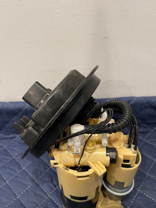 2017 MERCEDES-BENZ C63 AMG FUEL PUMP ASSEMBLY OEM