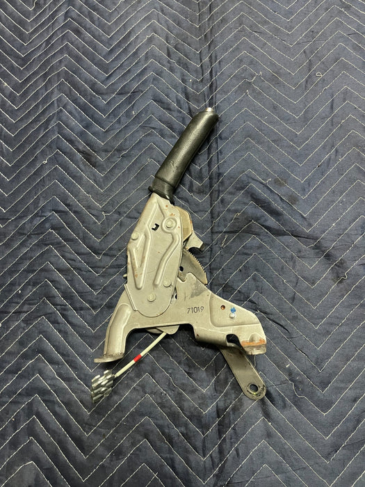 2017 SUBARU BRZ FRS FR-S EMERGENCY E BRAKE HANDLE LEVER W/ RED STITCHING *TEAR*