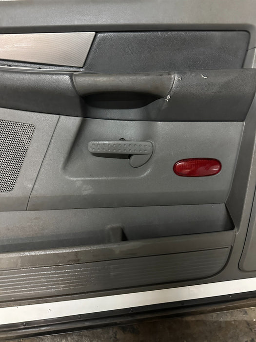 2006-2008 DODGE RAM 3500 SINGLE CAB FRONT PASSENGER RIGHT DOOR SHELL OEM *READ*