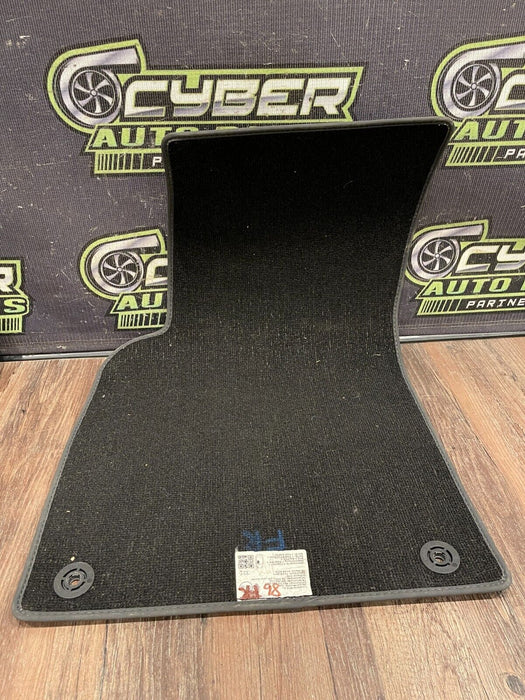 2017-18 AUDI R8 PLUS FRONT PASSENGER RIGHT CARPET MAT OEM