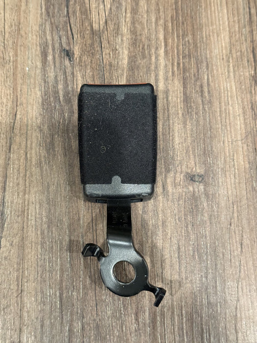 2014 PORSCHE 911 TURBO S 991 REAR RIGHT SEATBELT BUCKLE OEM 99180318600