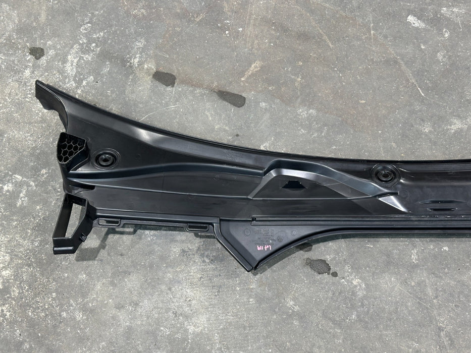 2024 BMW M3 M4 G80 G82 FRONT WINDSHIELD COWL TRIM OEM