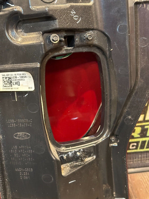 2020 2021 2022 FORD F250 F350 F450 DRIVER LH PLATINUM LARIAT LED TAIL LIGHT OEM