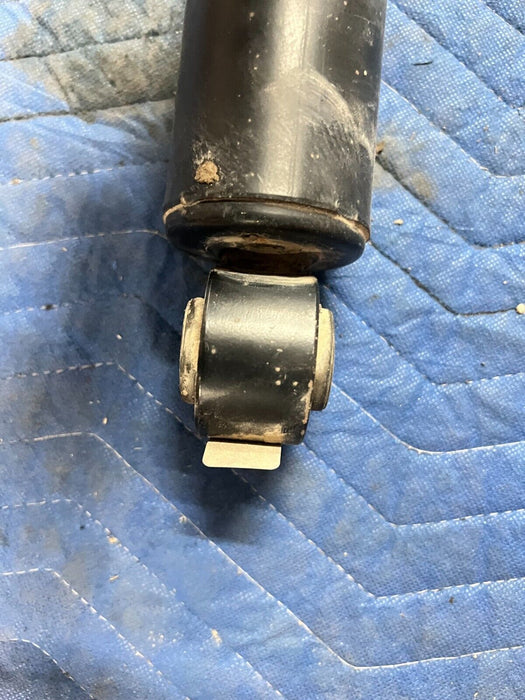 2016 2019 NISSAN TITAN XD OEM REAR LEFT DRIVER STRUT SHOCK ABSORBER 56200EZ81A