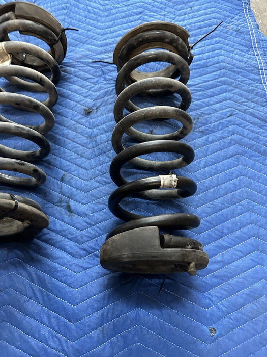 2018 DODGE RAM 3500 REAR COIL SPRINGS LEFT & RIGHT PAIR 68172108AA