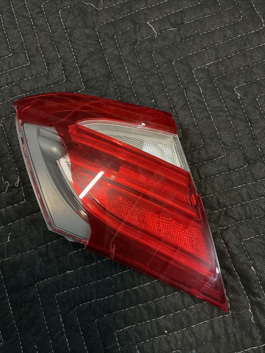 2017 MERCEDES C63 AMG CONVERTIBLE OEM LEFT TAIL LIGHT ASSEMBLY 2059066900~DAMAGE