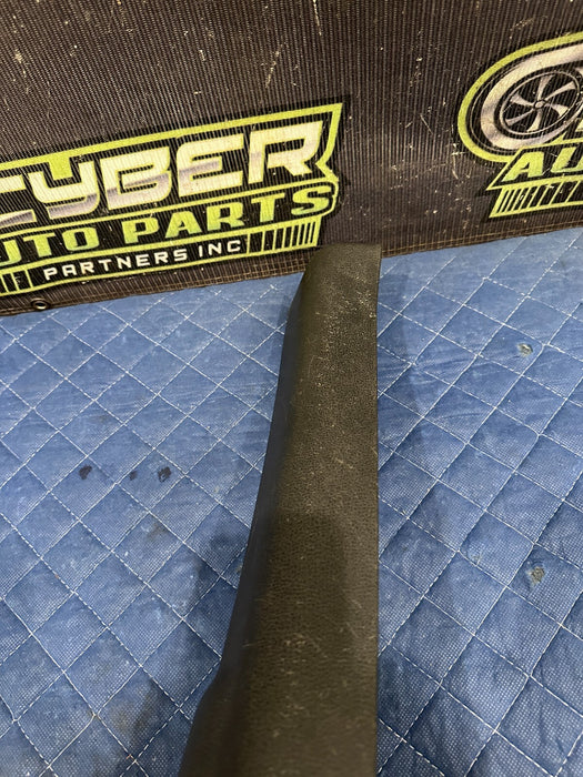 2010 NISSAN 370Z RIGHT PASSENGER DOOR SCUFF PLATE TRIM OEM 769B5 1EA0A ~WEAR~