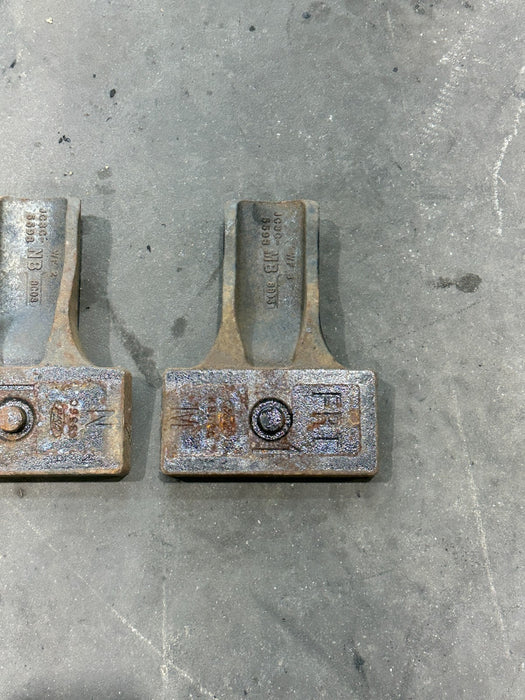 2017-2019 FORD F350 LEFT RIGHT SUSPENSION SPRING SPACER PAIR OEM