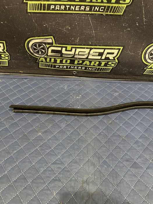 2019 FORD F150 3.5L RAPTOR FRONT LEFT DOOR WEATHERSTRIP BELT OEM FL34-1521434