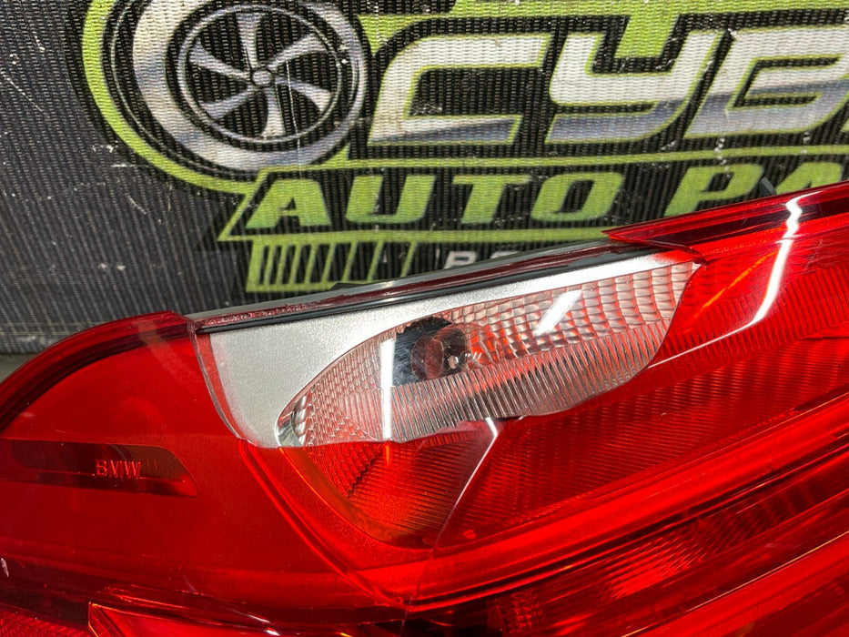 2015 BMW M4 F32 F82 F33 F36 REAR LEFT OUTER DRIVER TAIL LIGHT *DAMAGE* 2014-2017