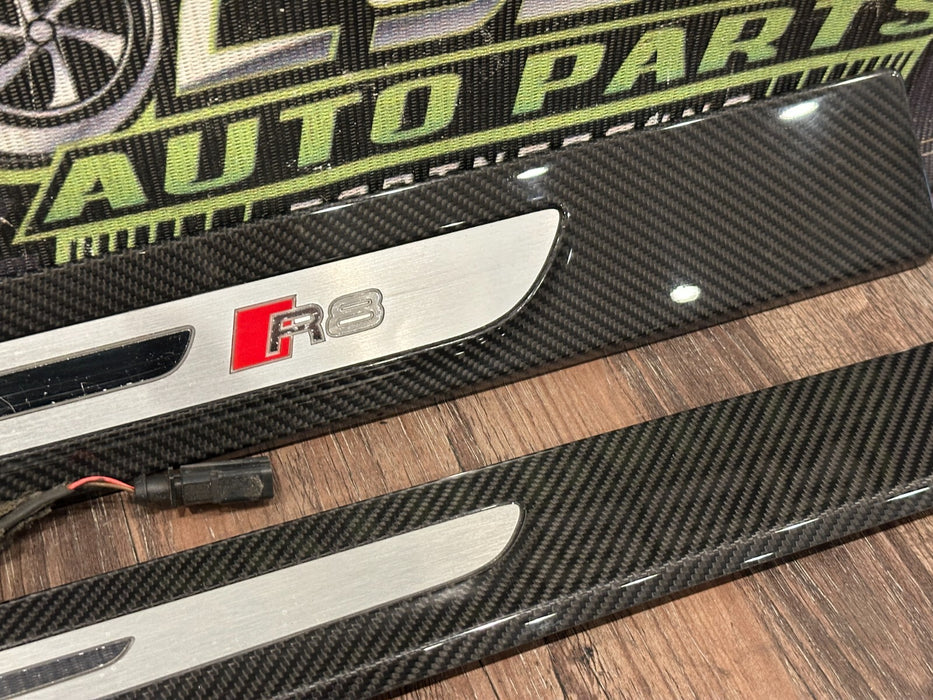 2021 AUDI R8 INTERIOR CARBON FIBER LEFT RIGHT KICK SCUFF PLATES OEM *READ*