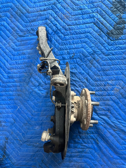 2018 NISSAN TITAN XD FRONT LEFT DRIVER KNUCKLE SUSPENSION SPINDLE OEM