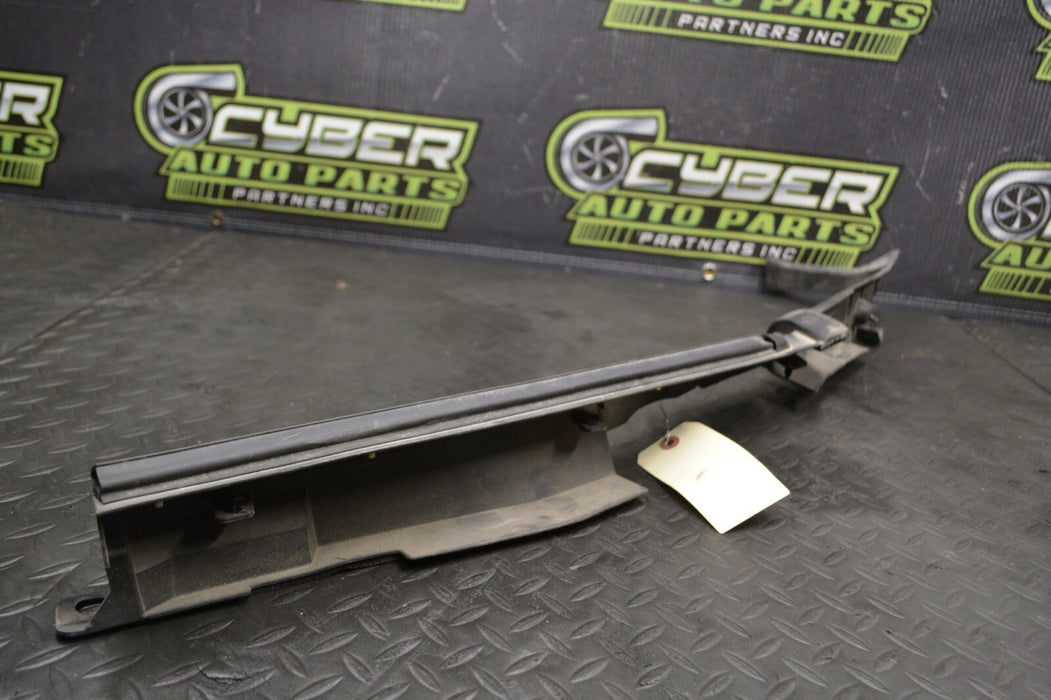2009 - 2020 NISSAN 370Z RH PASS HOOD SEAL GASKET ASSEMBLY FENDER OEM 65820 1EA1A