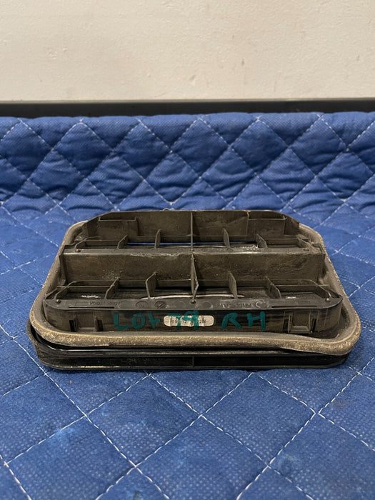 2017 NISSAN 370Z NISMO REAR PASSENGER RIGHT QUARTER PANEL VENT OEM