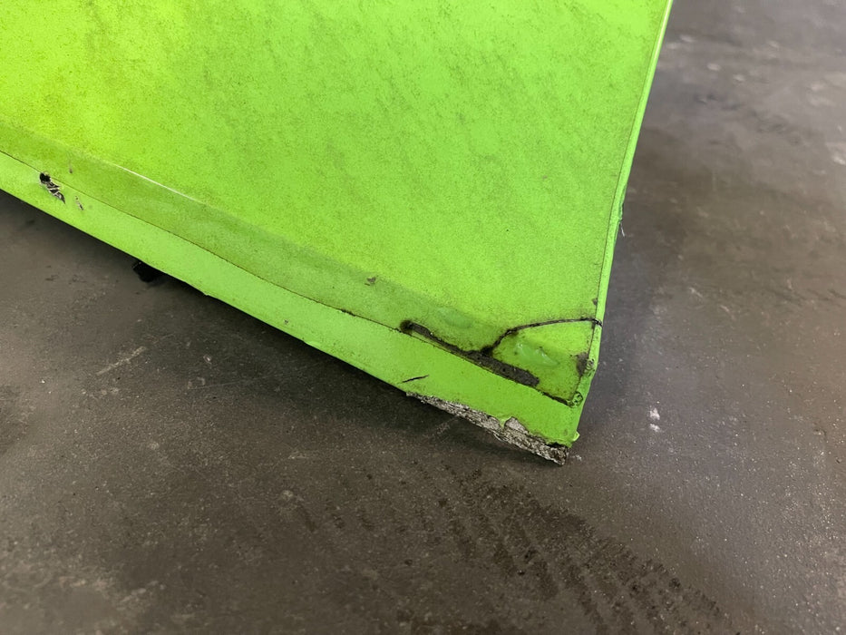 2014-2019 CORVETTE C7 FRONT DRIVER LEFT FENDER PANEL OEM *DAMAGED*
