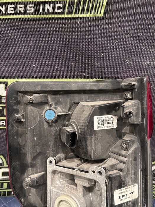 2017-2019 FORD F250 F350 F450 RIGHT HALOGEN BLISS TAIL LIGHT ASSEMBLY OEM ~READ~