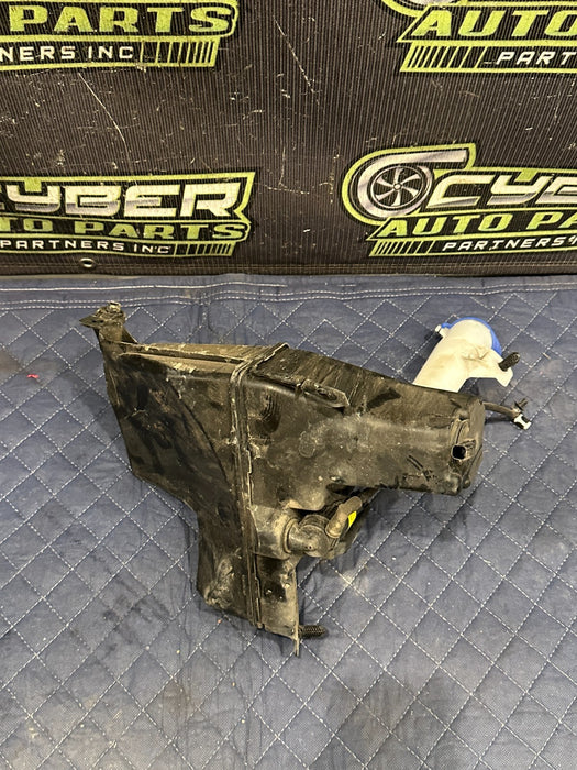 2017-2019 FORD F250 F350 WINDSHIELD WASHER RESERVOIR TANK OEM