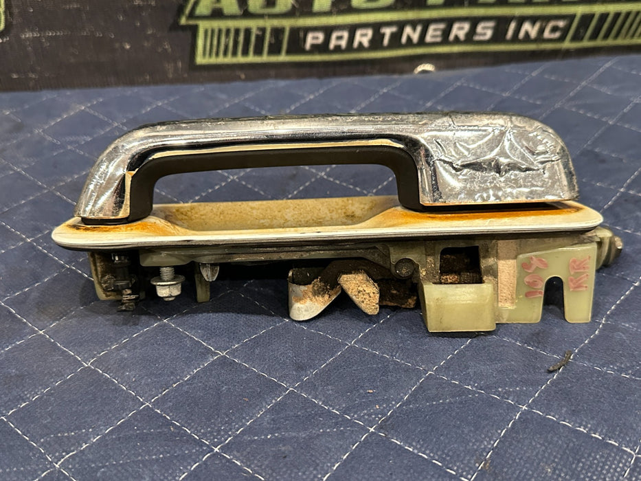 2017-2019 FORD F250 F350 REAR RIGHT DOOR HANDLE TRI COAT (UG) OEM *BURN DAMAGE*