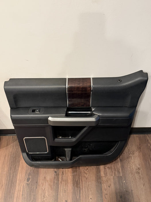 2017-2019 FORD F350 F250 F350 F450 PLATINUM REAR RIGHT DOOR PANEL OEM *WEAR 7*