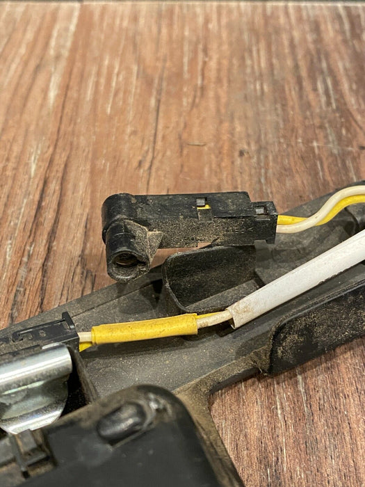 2017 DODGE RAM 3500 LIMITED PASSENGER RIGHT RELEASE HANDLE BEZEL TRIM OEM