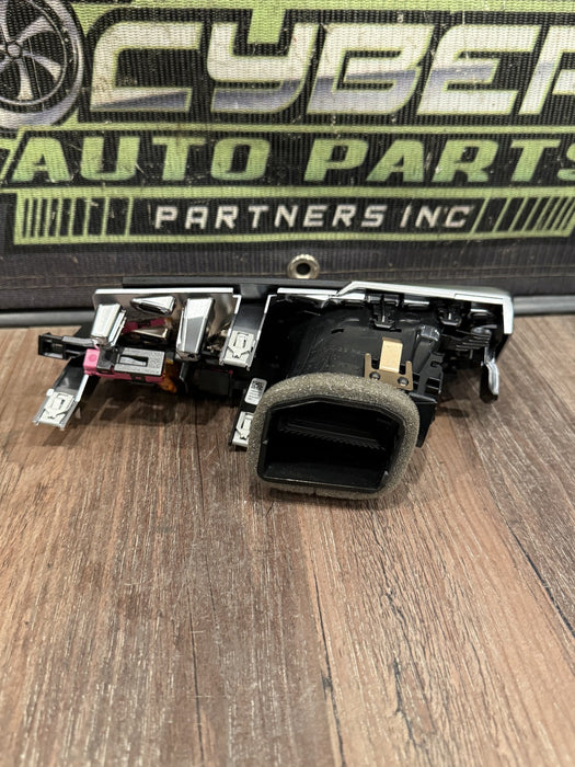 2024 BMW M3 M4 G80 G82 DRIVER LEFT AIR VENT TRIM OEM 6805796