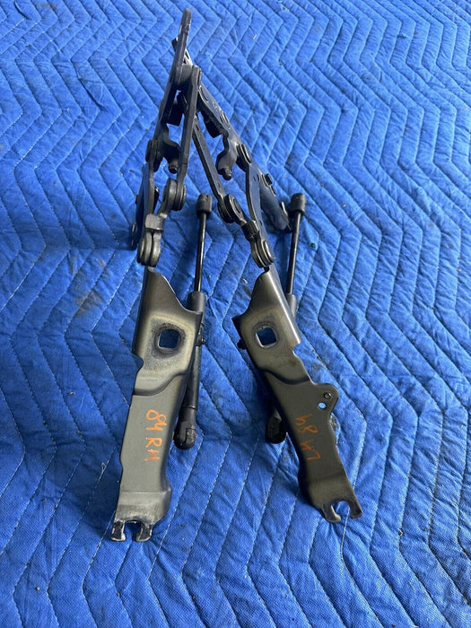 2011 BMW 550i F10 5 SERIES FRONT LEFT RIGHT HOOD HINGES PAIR W/ STRUTS OEM