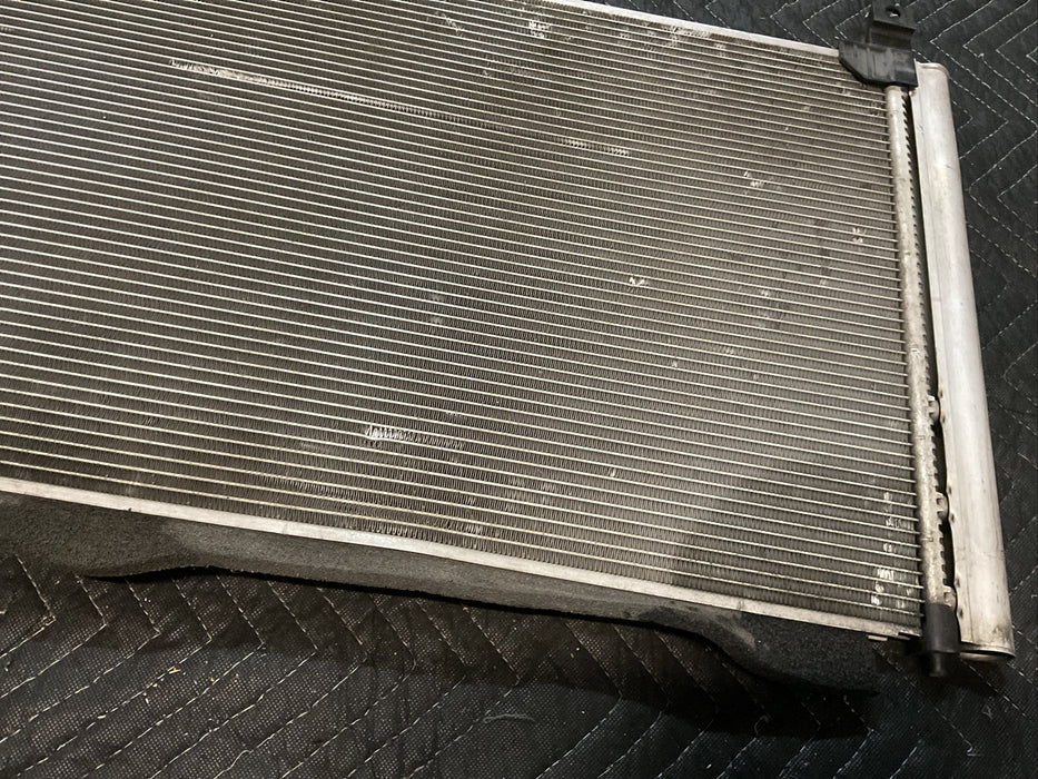 2014 2015 INFINITI Q50 3.7L V6 VQ37VHR A/C CONDENSER OEM *DAMAGE*
