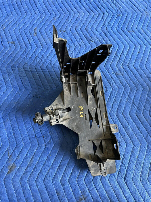 2011 BMW 550i F10 5 SERIE LEFT DRIVER OUTER RADIATOR SUPPORT BRACKET 51647200793