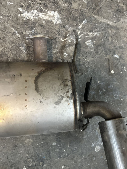 2018 NISSAN 370Z OEM REAR MUFFLER EXHAUST WITH TIPS 20100 0GA0A