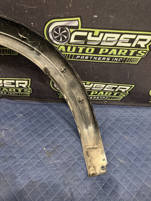 2017 NISSAN TITAN XD FRONT RIGHT FENDER FLARE MOULDING OEM 63810 EZ50A *READ*