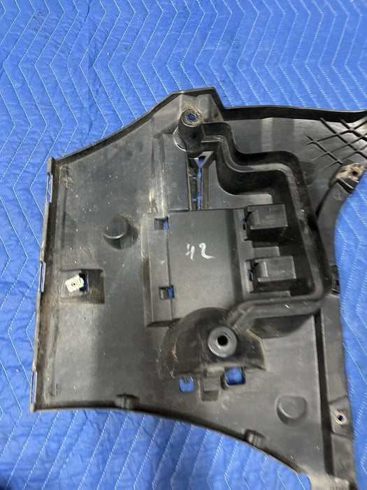 2011 BMW 550i F10 5 SERIES REAR LEFT BUMPER MOUNT SUPPORT BRACKET ~MINOR CRACK~