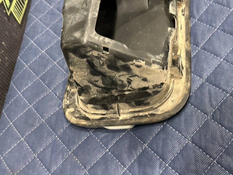 2017-22 FORD F450 DUALLY SUPERDUTY FUEL GAS DOOR LID ASSEMBLY (UG) OEM *READ