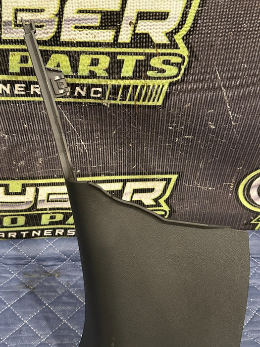 2014 AUDI R8 LEFT RIGHT COWL KICK PANEL TRIMS 423 867 271 423 867 272