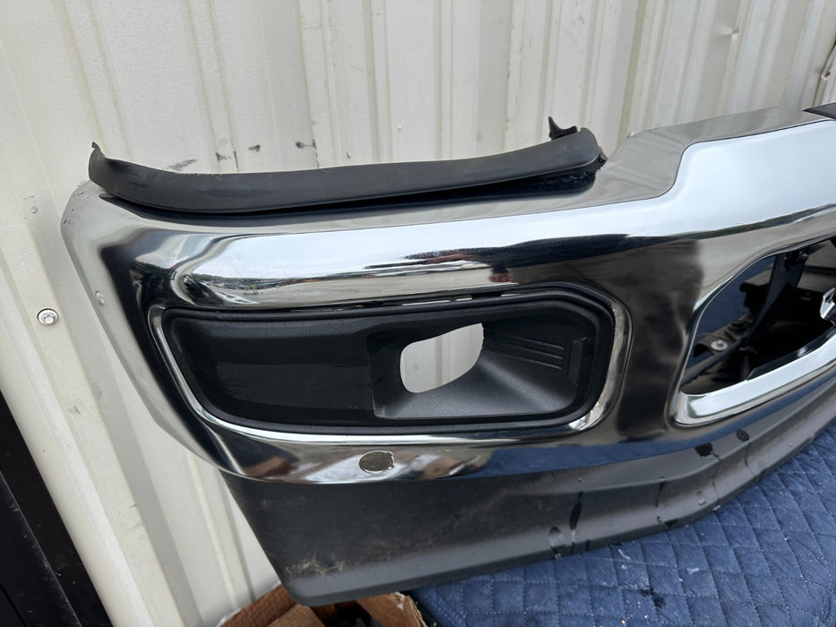 2023-2026 FORD F250 F350 FRONT CHROME BUMPER OEM *DENT #3*