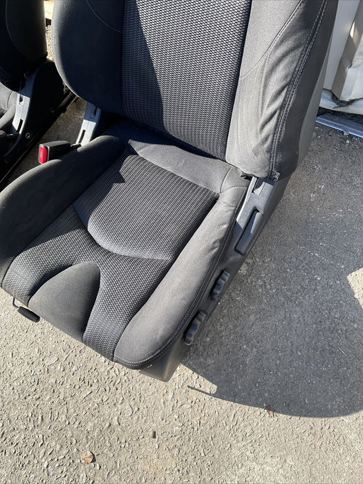 2014 NISSAN 370Z BASE CLOTH SEATS DRIVER PASSENGER PAIR OEM 2009-2020