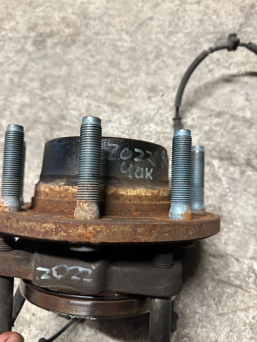 2022 FORD F250 F350 FRONT PASSENGER RIGHT AUTO LOCK WHEEL HUB ASSEMBLY 40K OEM