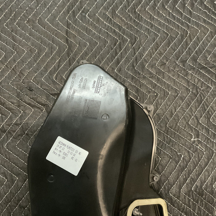 2014 MERCEDES BENZ S550 HEATER AIR BOX DUCT COWL  AIR TANK BLACK OEM