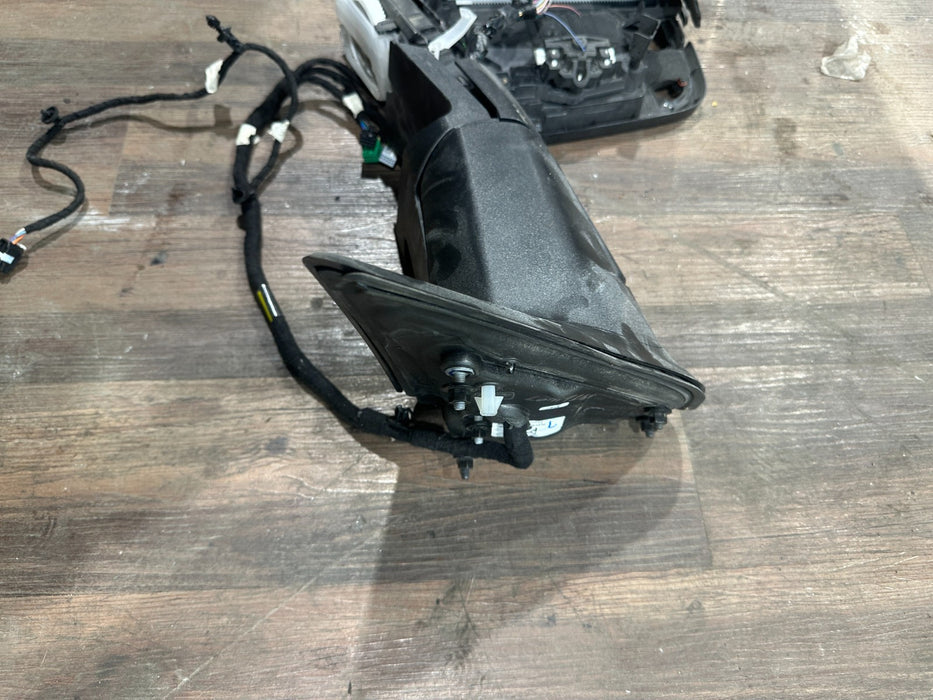 2024 DODGE RAM 3500 LARAMIE DRIVER LEFT TOWING MIRROR OEM *DAMAGED*