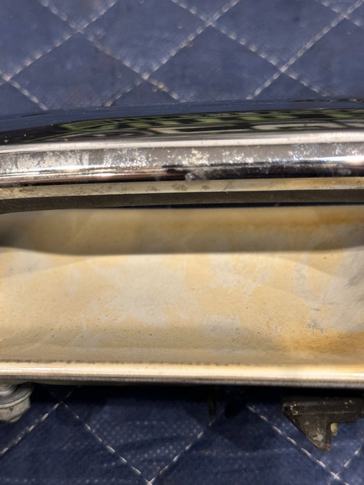 2017-2019 FORD F250 F350 FRONT LEFT DOOR HANDLE TRI COAT (UG) OEM *BURN DAMAGE*