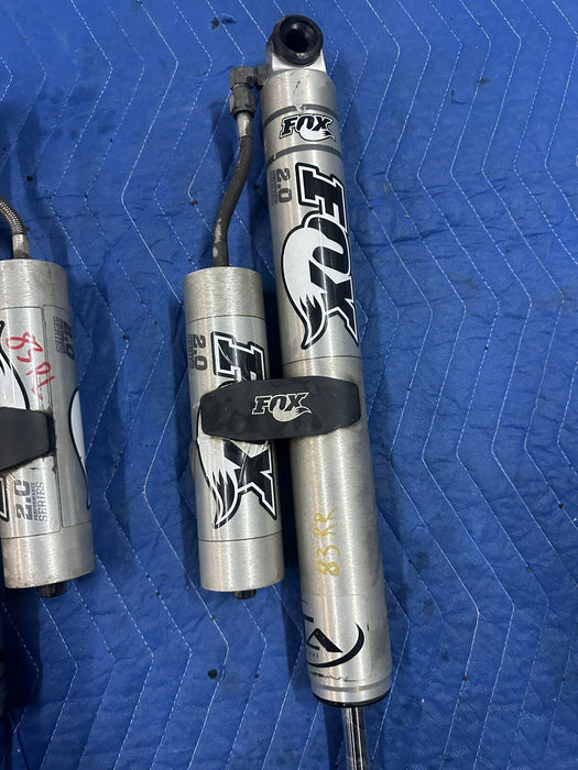 2019 FORD F350 FOX 2.0 PERFORMANCE 6 INCH LIFT REAR STRUTS PAIR W/RESERVOIR