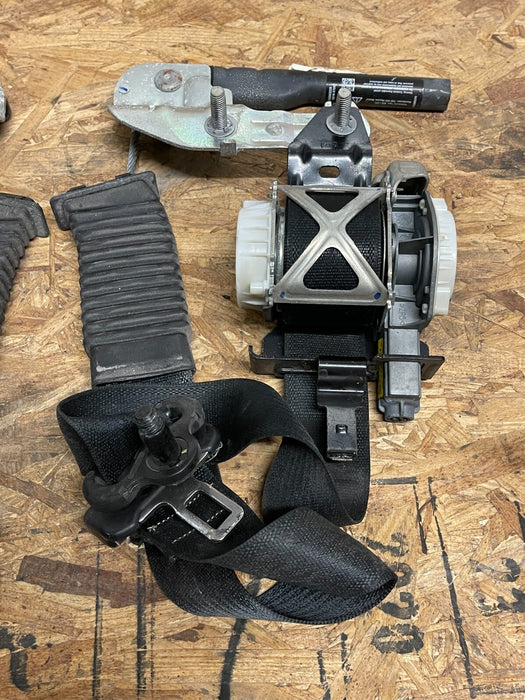 2018-2019 FORD F250 F350 FRONT PLATINUM SEATBELTS LEFT RIGHT PAIR OEM