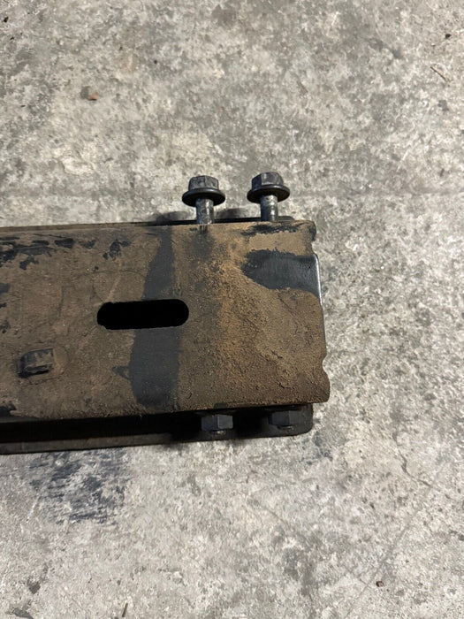 2017-2022 FORD F250 F350 F450 MIDDLE / CENTER FRAME CROSSMEMBER BRACKET OEM